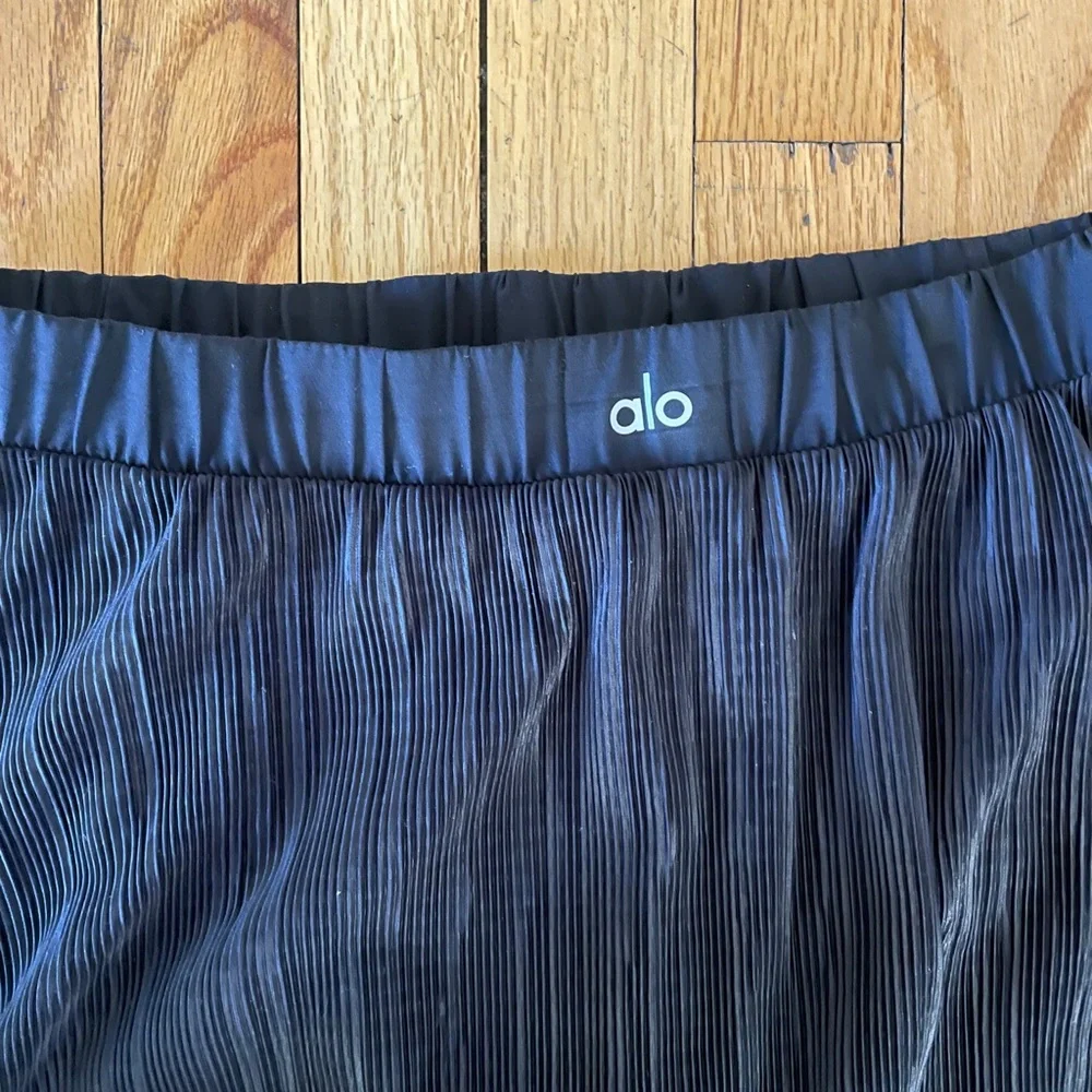 ALO Yoga Black Pleated Skater Skirt